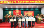 Công ty CPXL Thành An 96 biểu dương khen thưởng các doanh nghiệp có thành tích xuất sắc trong phối hợp thực hiện các dự án, công trình do Công ty thi công nhân kỷ niệm 80 năm Ngày thành lập QĐND Việt Nam và 35 năm Ngày hội QPTD